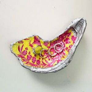 Handcrafted oyster shell ring dish with chinoi decoupage design.